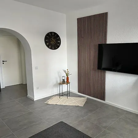 Florida Naehe Duesseldorf, Messe, Hbf, City, Wifi, Helios Hospital Krefeld