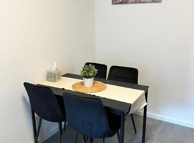 Florida Naehe Duesseldorf, Messe, Hbf, City, Wifi, Helios Hospital * Krefeld